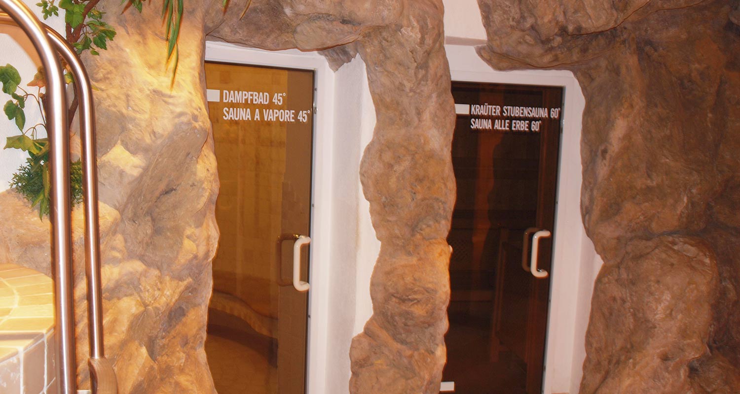 Entrance to saunas in the spa of Sporthotel Rasen